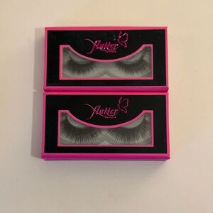 Flutter Lashes Set of 2